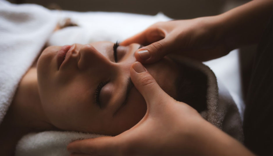 How Massage Can Help With Your Headaches Spasolai